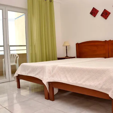 Turisticos Perola Da Rocha Apartment