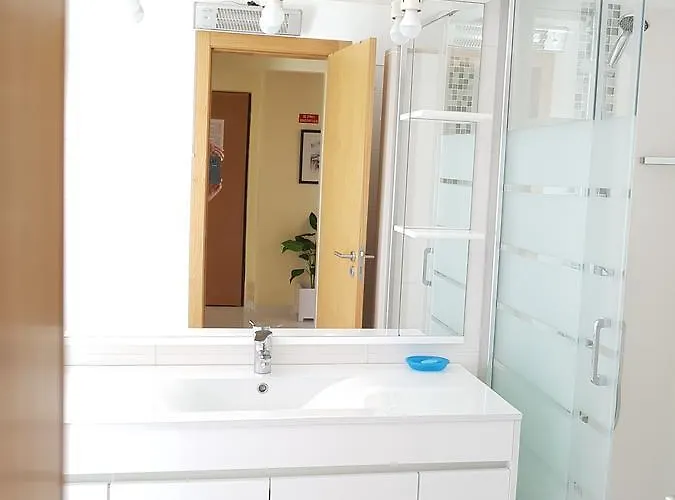 Turisticos Perola Da Rocha *